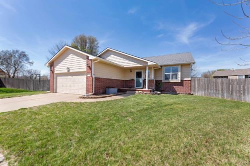 600 Laramie Cir, Maize, KS, 67101-9312 | Card Image