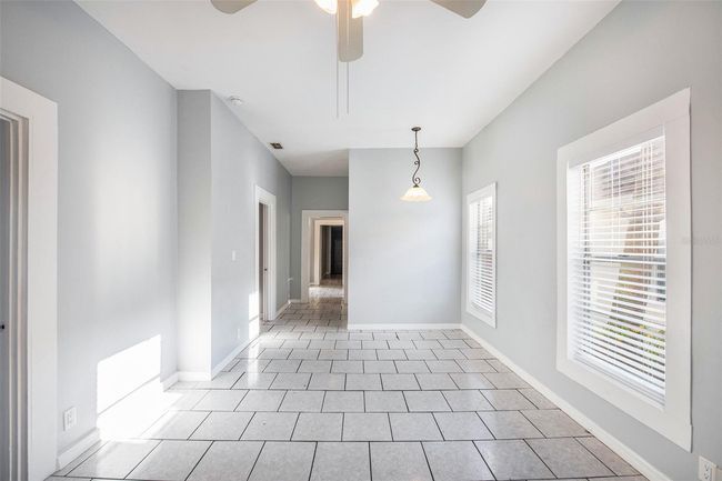 2317 W Chestnut St, House other with 4 bedrooms, 2 bathrooms and null parking in TAMPA FL | Image 5
