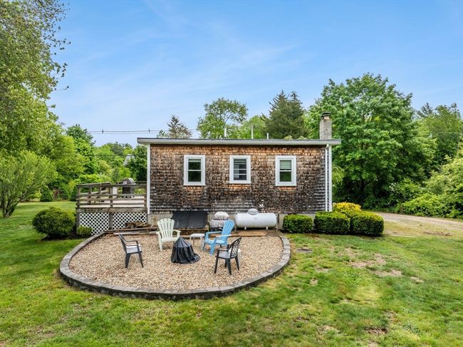 301 County Rd, House other with 1 bedrooms, 1 bathrooms and 6 parking in Marion MA | Image 12