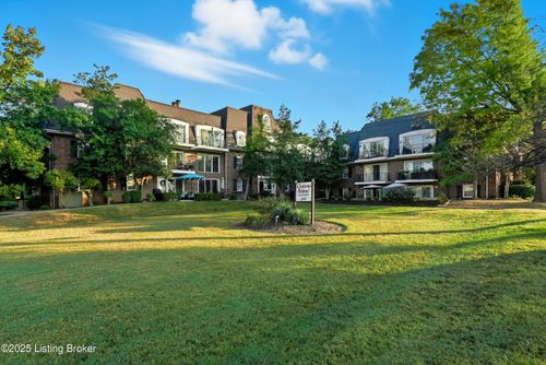 305-2845 Hikes Ln, Louisville, KY, 40218-1650 | Card Image