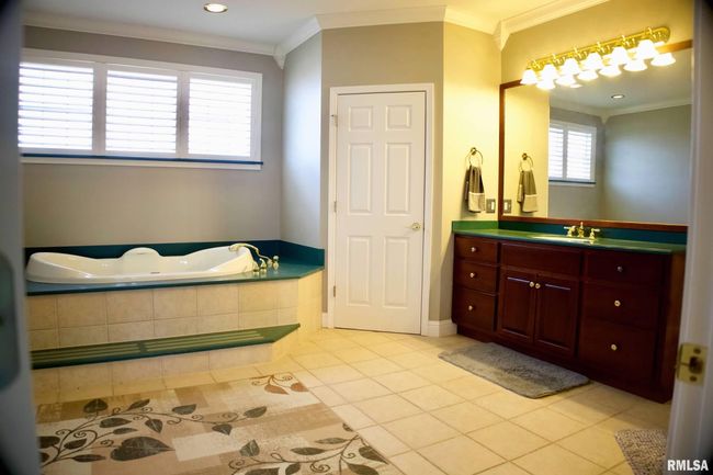 1338 Wagon Creek Rd, House attached with 3 bedrooms, 3 bathrooms and null parking in Creal Springs IL | Image 23
