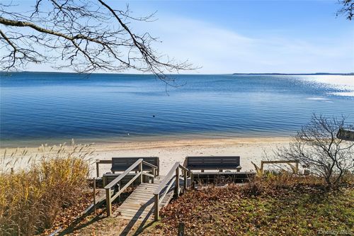 455 West Ln, Southold, NY, 11971 | Card Image