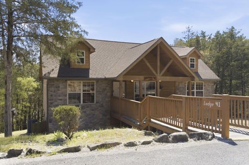 412 Baldknobber Dr, Branson West, MO, 65737-7681 | Card Image