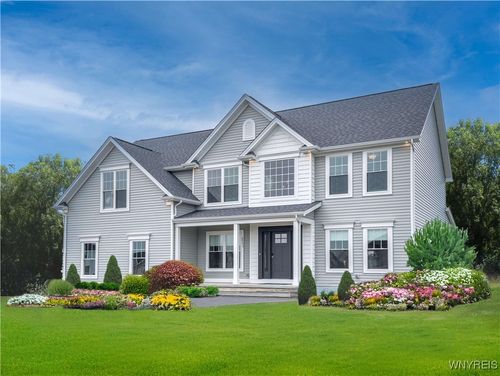 8931 Country Club Dr, Clarence, NY, 14031-1101 | Card Image