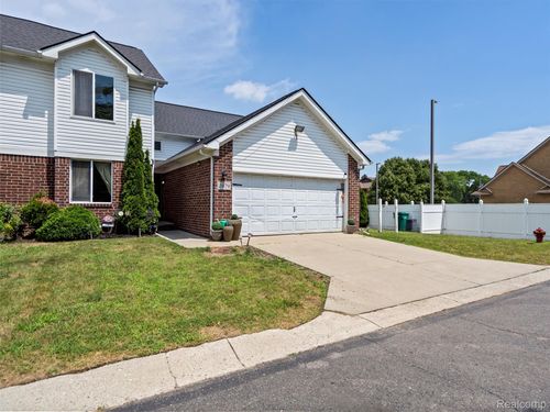 3879 Bodia Dr, Warren, MI, 48091-6516 | Card Image