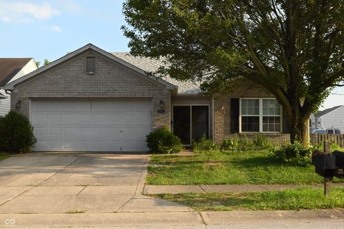 4609 Whitridge Ln, Indianapolis, IN, 46237-8563 | Card Image
