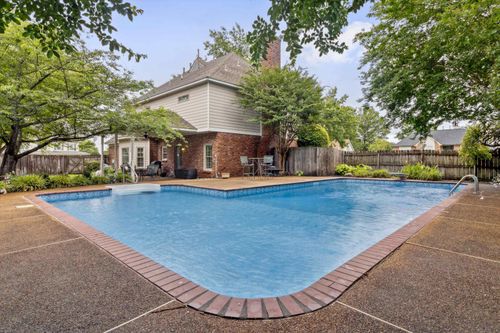 1231 Pinnacle Point Dr, Collierville, TN, 38017-1379 | Card Image