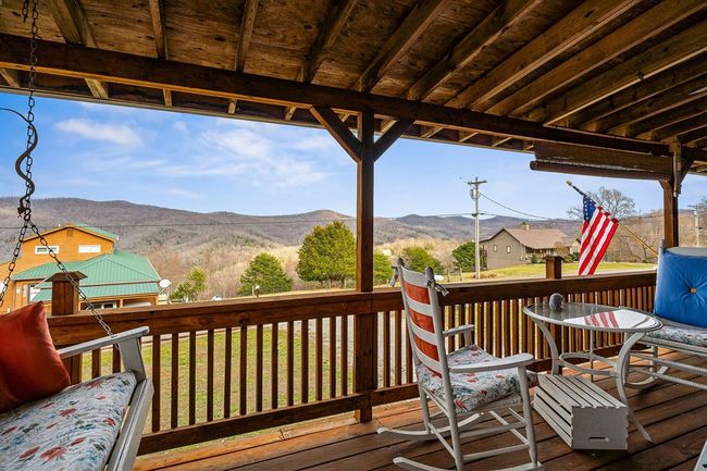 955 Livingston Boatdock Rd, House other with 2 bedrooms, 2 bathrooms and 4 parking in Allons TN | Image 4