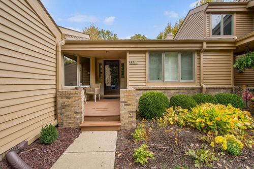 501 Woodgrove Dr, Ann Arbor, MI, 48103-9349 | Card Image