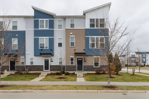 4196 Irving Rd, Aurora, IL, 60504-8164 | Card Image