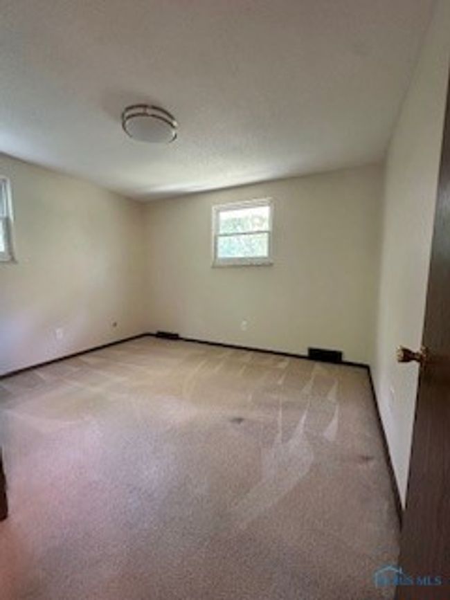 Bedroom | Image 17
