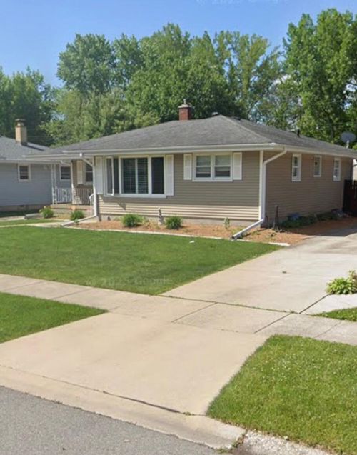 18 Timrick Dr, Munster, IN, 46321-2141 | Card Image