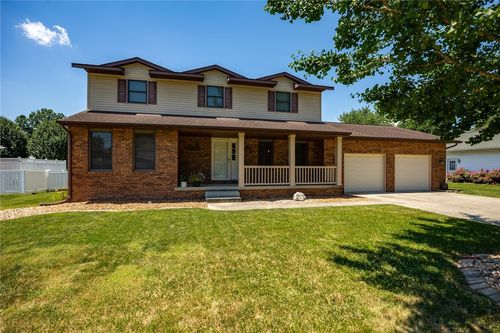 805 N Glenwood St, Effingham, IL, 62401-3271 | Card Image
