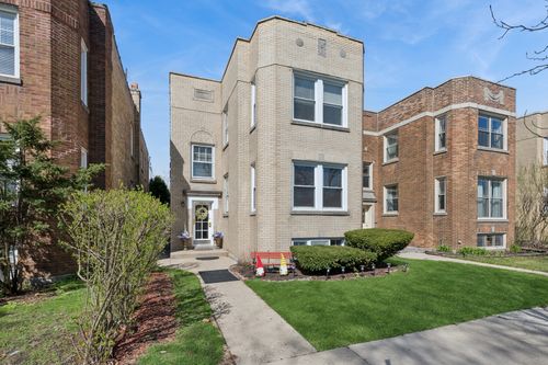 7918 Karlov Ave, Skokie, IL, 60076-3547 | Card Image