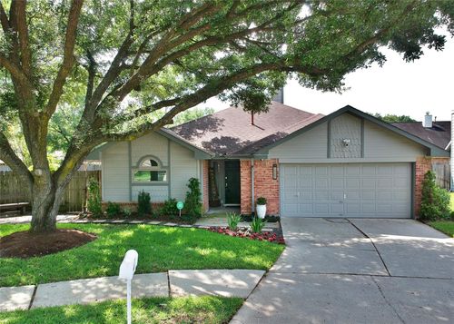 10207 Wayward Wind Ln, Houston, TX, 77064-5401 | Card Image