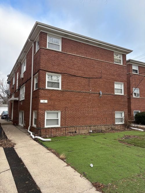 1s-16 W Terrace St, Villa Park, IL, 60181-1928 | Card Image