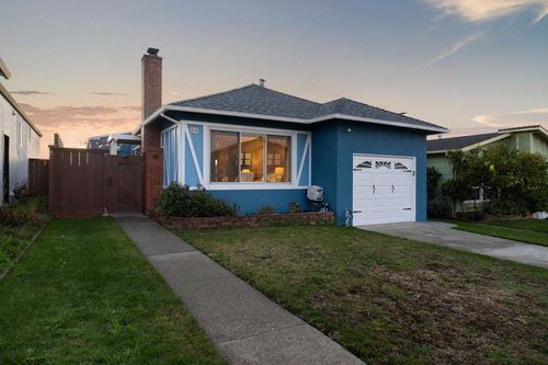 422 Andover Dr, Pacifica, CA, 94044-1716 | Card Image