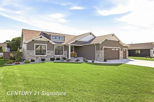 8836 Copper Ct, Freeland, MI, 48623-9336 | Card Image