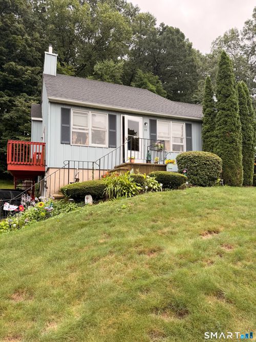 55 Valley View Dr, Hamden, CT, 06518-2747 | Card Image