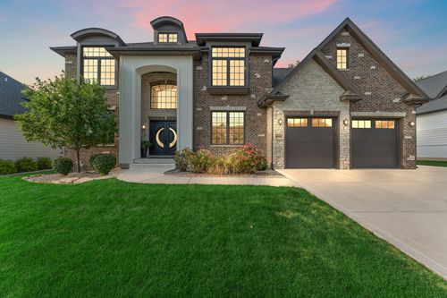 9192 Michigan Dr, Crown Point, IN, 46307-6515 | Card Image