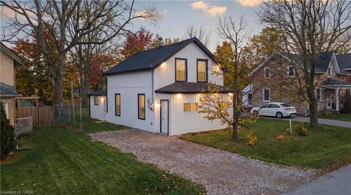 18 Foster Ave, Guelph, ON, N1H3B3 | Card Image