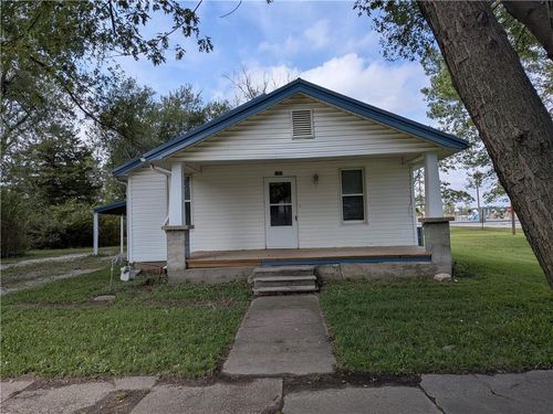 1303 Walnut Street, Pleasanton, KS, 66075 | Card Image