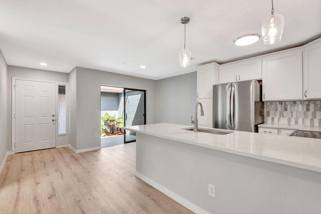 5192 Cedar Hammock Ln, House other with 3 bedrooms, 2 bathrooms and null parking in SARASOTA FL | Image 12