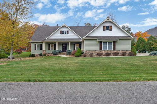101 Hanning Dr, Crossville, TN, 38558-2893 | Card Image