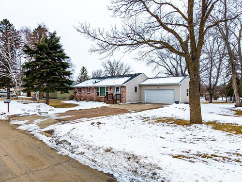1216 Somerset Rd, Fergus Falls, MN, 56537-1731 | Card Image