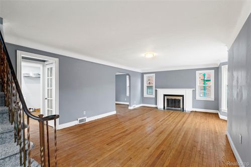 4834 Devonshire Rd, Detroit, MI, 48224-3642 | Card Image