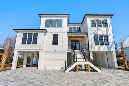 318 15th Ave S, Surfside Beach, SC, 29575-3025 | Card Image