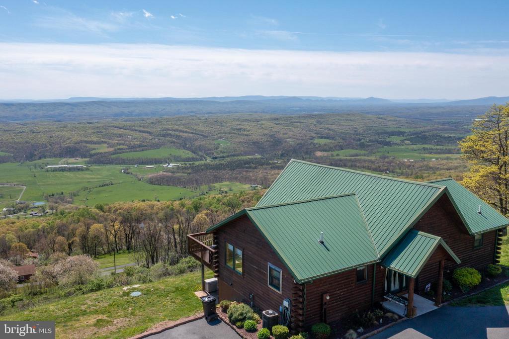 Overlook Ter, Keyser, WV 26726