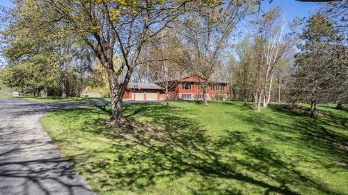 6535 Brookwood Dr Se, Eyota, MN, 55934-3600 | Card Image