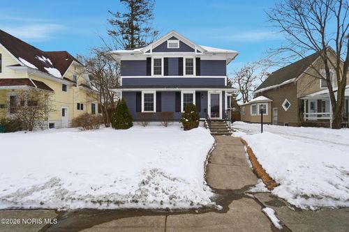 233 N Main St, Swanton, OH, 43558-1033 | Card Image