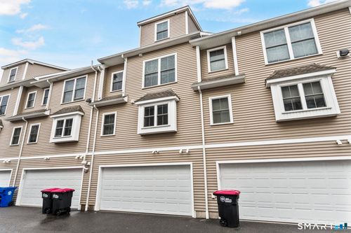 c104-20 W Main St, Norwalk, CT, 06851-4559 | Card Image