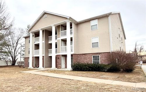 203-660 Materdie Ln, Florissant, MO, 63031-6115 | Card Image