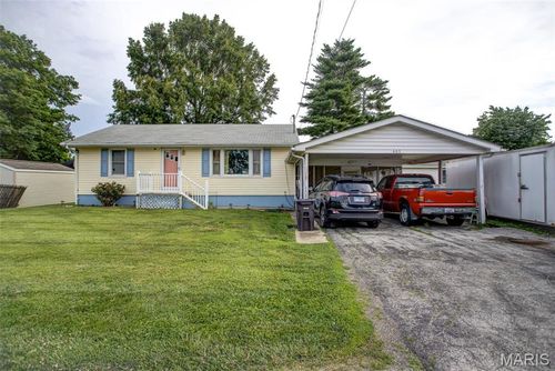407 Fletcher St, Jerseyville, IL, 62052-2126 | Card Image
