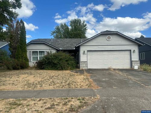 1033 S 6th St, Independence, OR, 97351-1652 | Card Image