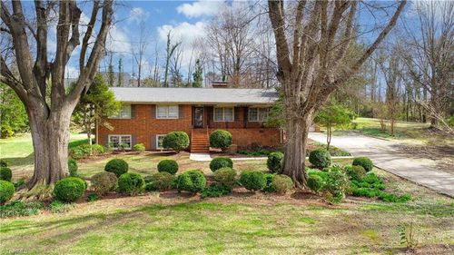 1804 Strathmore Dr, Greensboro, NC, 27410-2116 | Card Image