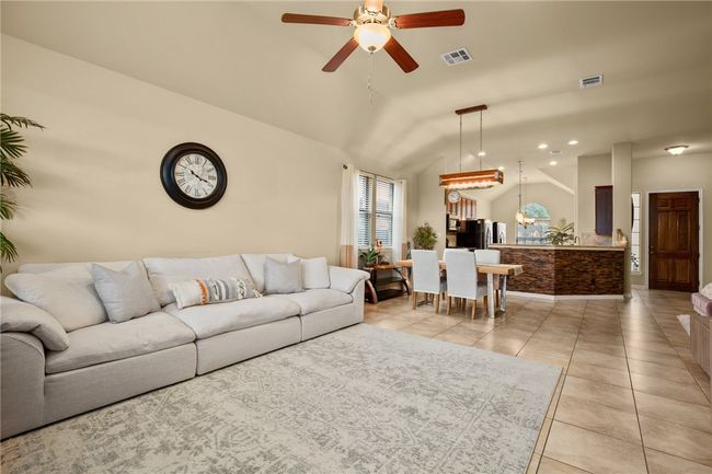 2820 Garnet Ridge Dr, House other with 3 bedrooms, 2 bathrooms and 2 parking in Leander TX | Image 6