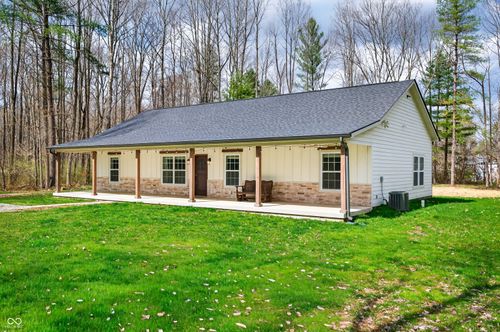 4724 Covered Bridge Rd, Nashville, IN, 47448-8875 | Card Image