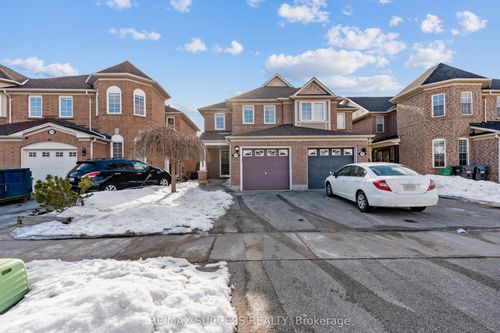 3752 Milkwood Cres, Mississauga, ON, L5N8H3 | Card Image