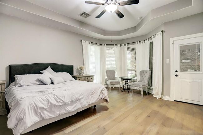 409 Holly Forest Dr, House other with 5 bedrooms, 4 bathrooms and 3 parking in Conroe TX | Image 12