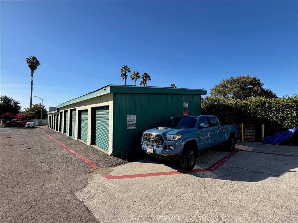 Commercial Sale in Vista 5