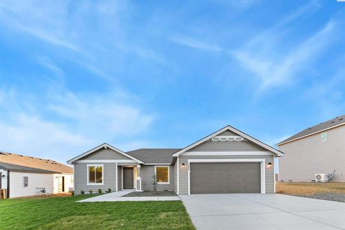 10020 Sunset Trl, Pasco, WA, 99301-2685 | Card Image