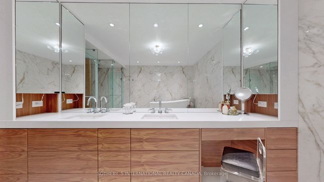 30 High Point Rd, House other with 8 bedrooms, 13 bathrooms and 35 parking in North York ON | Image 14
