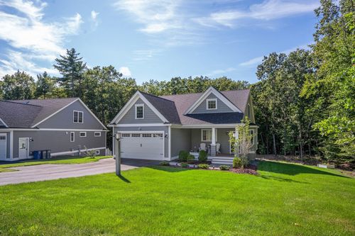 18 Tanner Cir, Newmarket, NH, 03857-3200 | Card Image