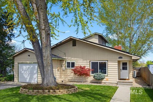 20602 Academy Rd, Greenleaf, ID, 83626-9144 | Card Image