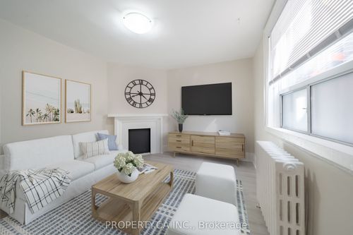 3-781 St Clair Ave W, Toronto, ON, M6C1B7 | Card Image