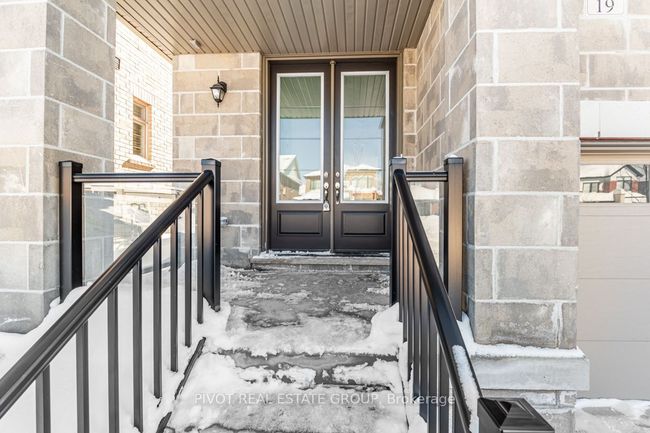 19 Daffodil Rd, House attached with 3 bedrooms, 3 bathrooms and 1 parking in Minesing ON | Image 4